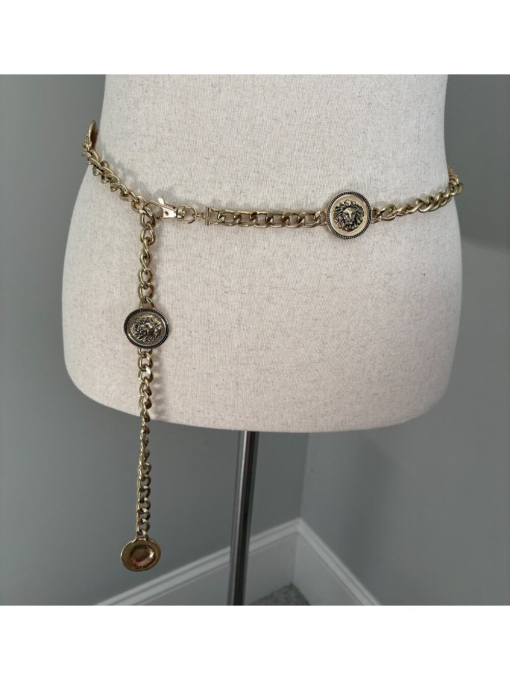 Gold Tone Lion Head Chain Belt Adjustable Statement 46" Medallion Belt
